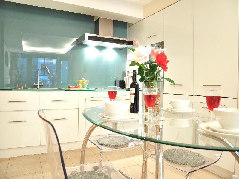 Amber Nike Apartments ลอนดอน ภายนอก รูปภาพ