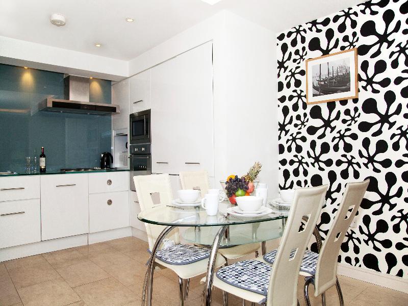 Amber Nike Apartments ลอนดอน ภายนอก รูปภาพ